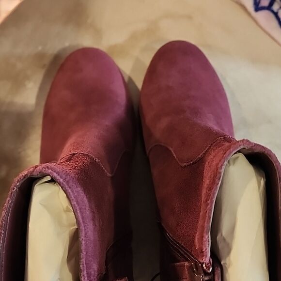 Women's Violet&Red heeled boots Jay Jay 8.5 NWOT - Picture 3 of 5